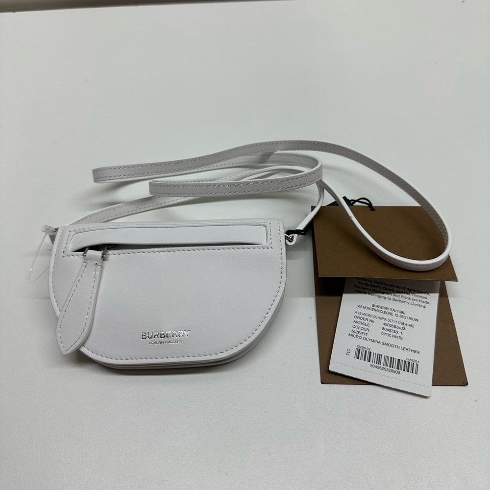 Burberry
Olympia leather handbag